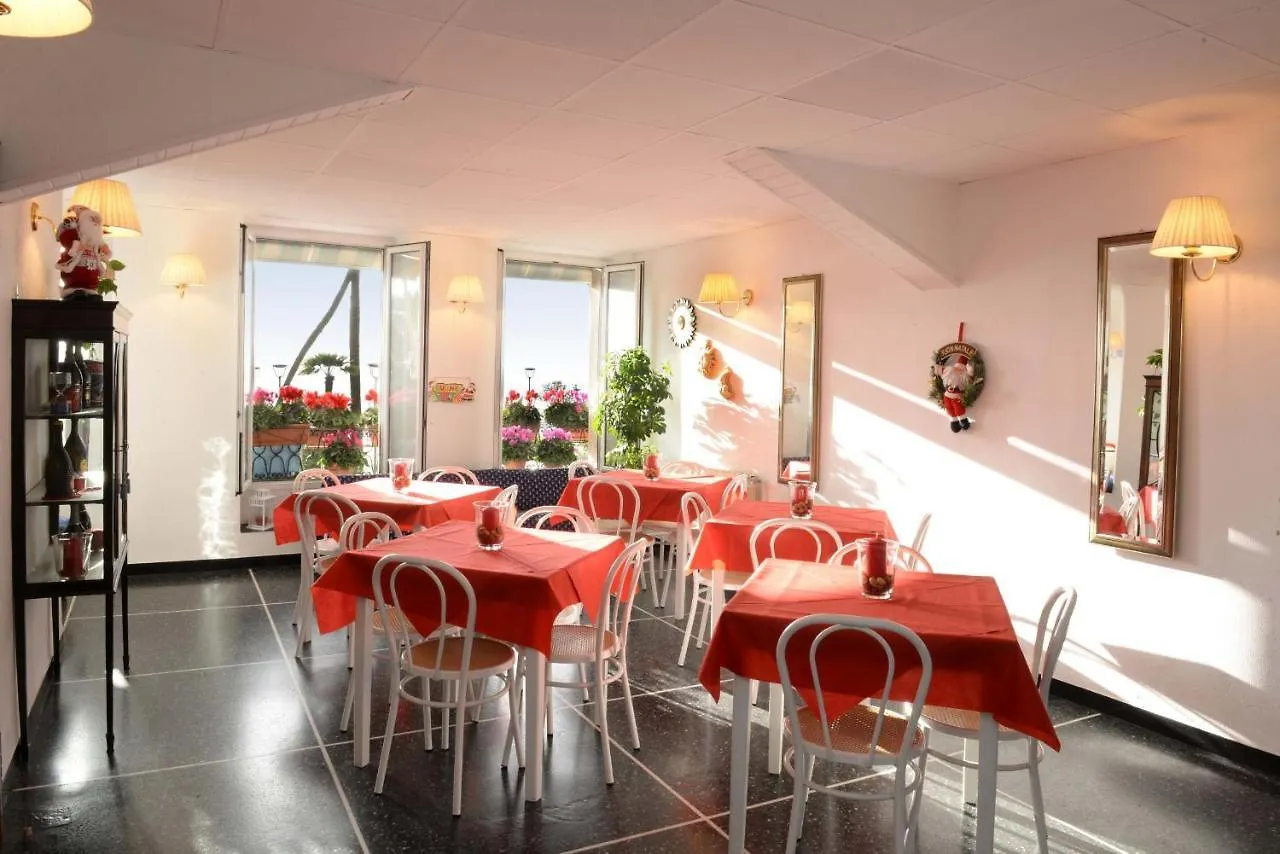 Maison d'hôtes Hotel Soggiorno Marina à Varazze Italie